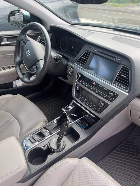 2016 Graphite Blue Pearl Hyundai Sonata Hybrid Limited FWD Sedan