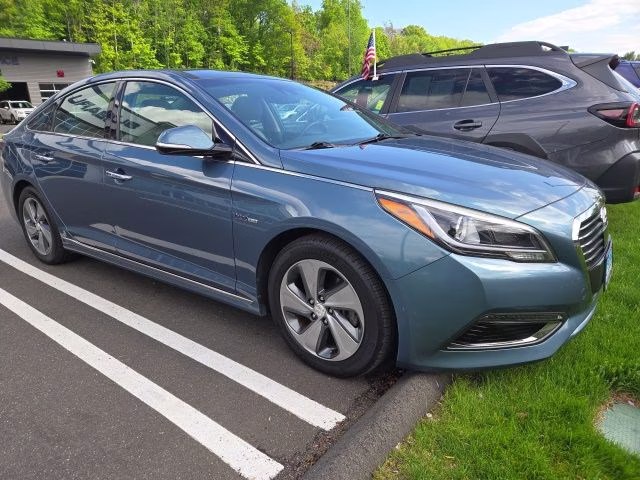2016 Graphite Blue Pearl Hyundai Sonata Hybrid Limited FWD Sedan