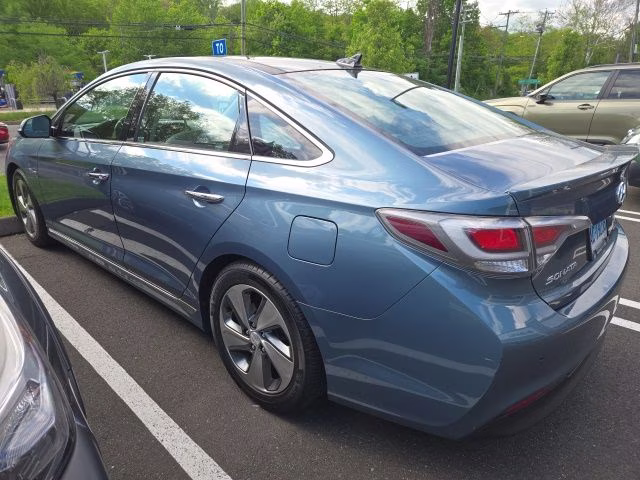 2016 Graphite Blue Pearl Hyundai Sonata Hybrid Limited FWD Sedan