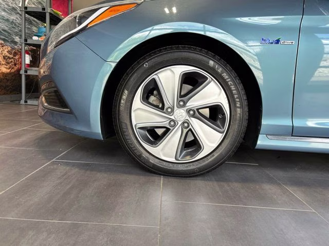 2016 Graphite Blue Pearl Hyundai Sonata Hybrid Limited FWD Sedan