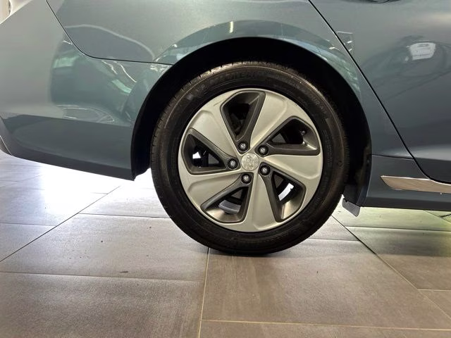 2016 Graphite Blue Pearl Hyundai Sonata Hybrid Limited FWD Sedan