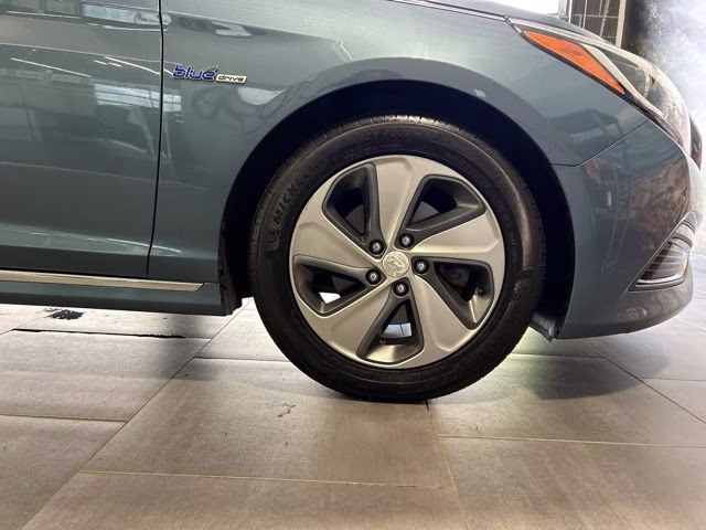 2016 Graphite Blue Pearl Hyundai Sonata Hybrid Limited FWD Sedan