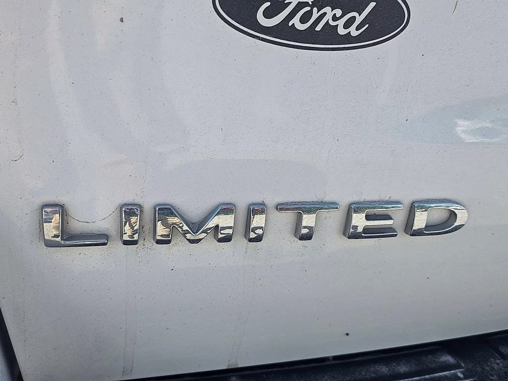 2024 Oxford White Ford Expedition Limited RWD SUV