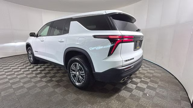 2024 Summit White Chevrolet Traverse LS FWD SUV
