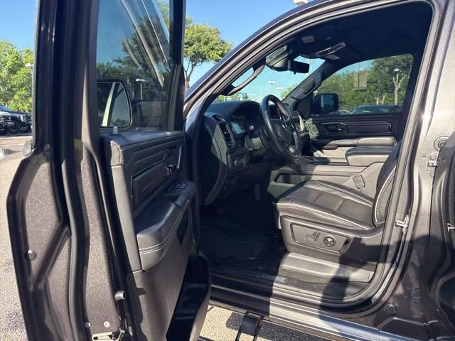 2023 Granite Crystal Metallic Clearcoat Ram 1500 Limited Crew Cab Pickup 4X4 Truck