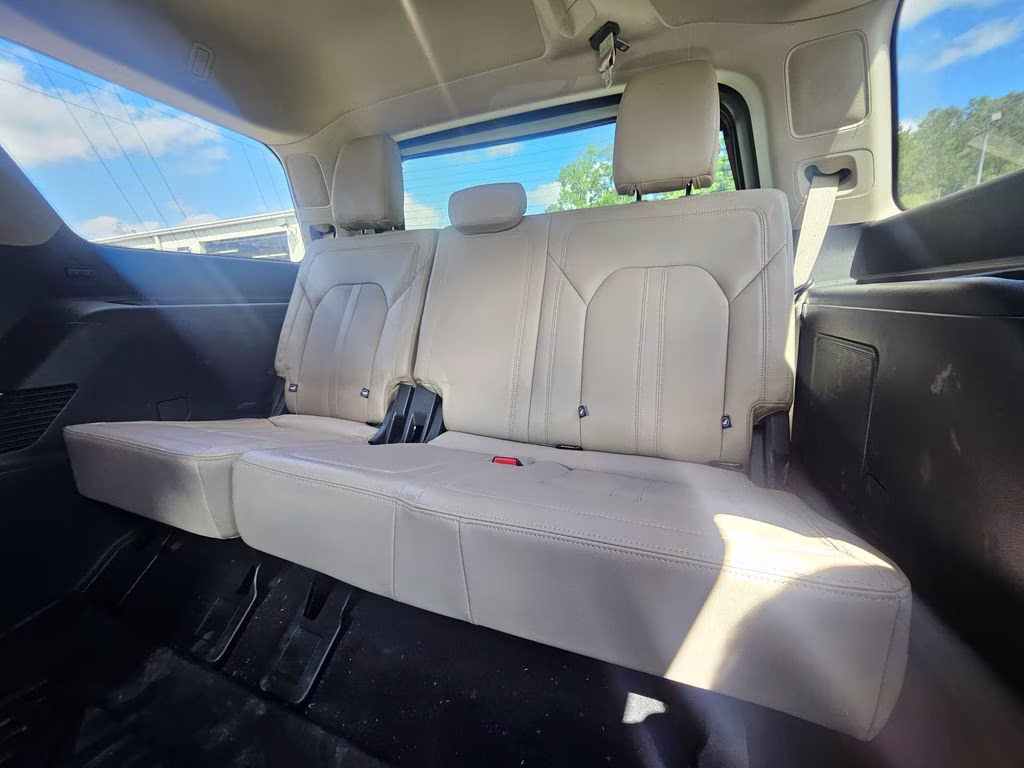2024 Oxford White Ford Expedition Limited RWD SUV