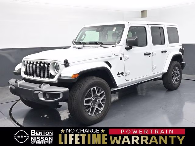 2025 Jeep Wrangler Sahara's photo