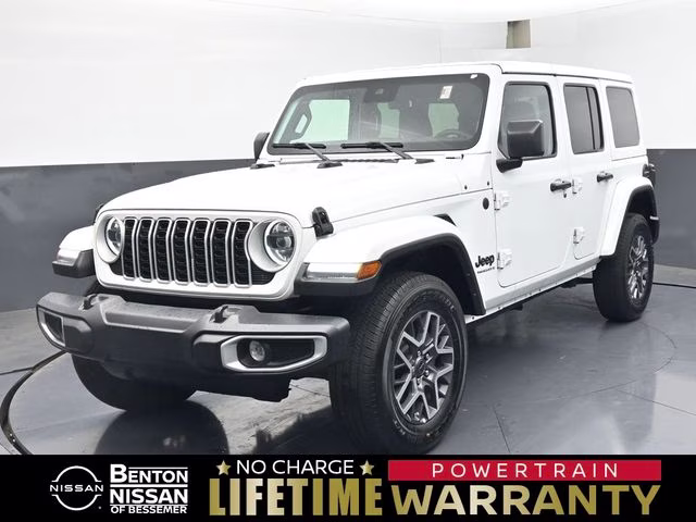 2025 Jeep Wrangler Sahara's photo