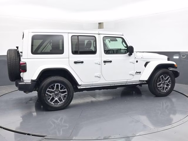 2025 Bright White Clearcoat Jeep Wrangler Sahara 4X4 SUV