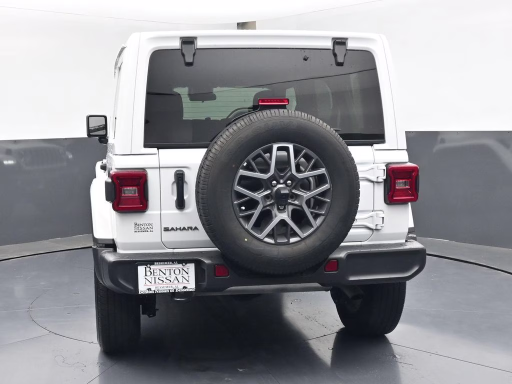 2025 Bright White Clearcoat Jeep Wrangler Sahara 4X4 SUV