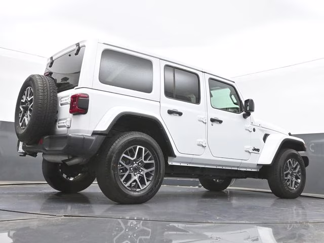 2025 Bright White Clearcoat Jeep Wrangler Sahara 4X4 SUV