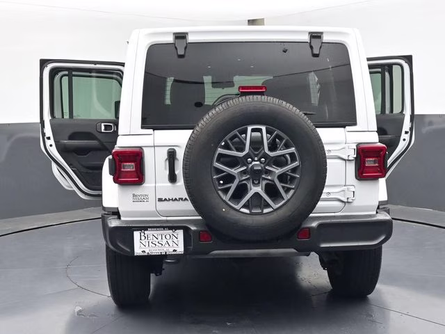 2025 Bright White Clearcoat Jeep Wrangler Sahara 4X4 SUV