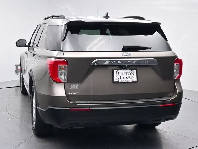 2021 Stone Gray Metallic Ford Explorer XLT RWD SUV
