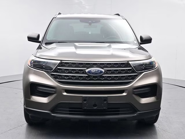 2021 Stone Gray Metallic Ford Explorer XLT RWD SUV
