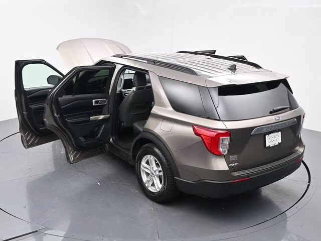2021 Stone Gray Metallic Ford Explorer XLT RWD SUV