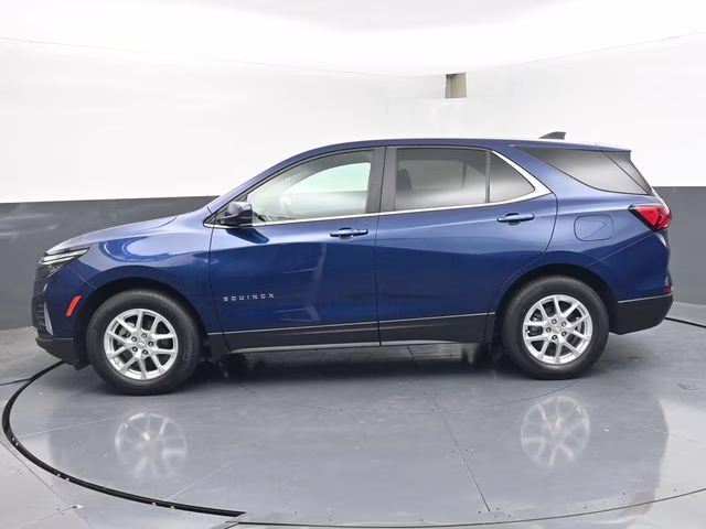 2022 Blue Glow Metallic Chevrolet Equinox LT FWD SUV