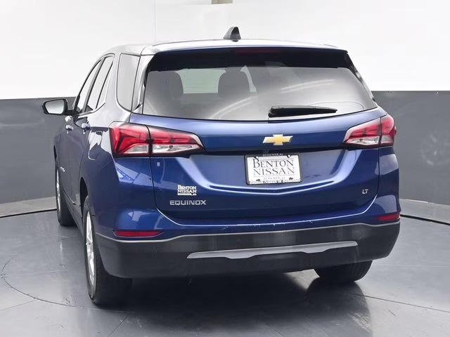 2022 Blue Glow Metallic Chevrolet Equinox LT FWD SUV