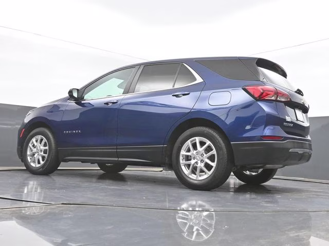 2022 Blue Glow Metallic Chevrolet Equinox LT FWD SUV