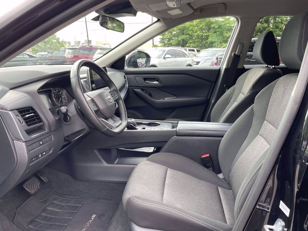2025 Super Black Nissan Rogue SV FWD SUV