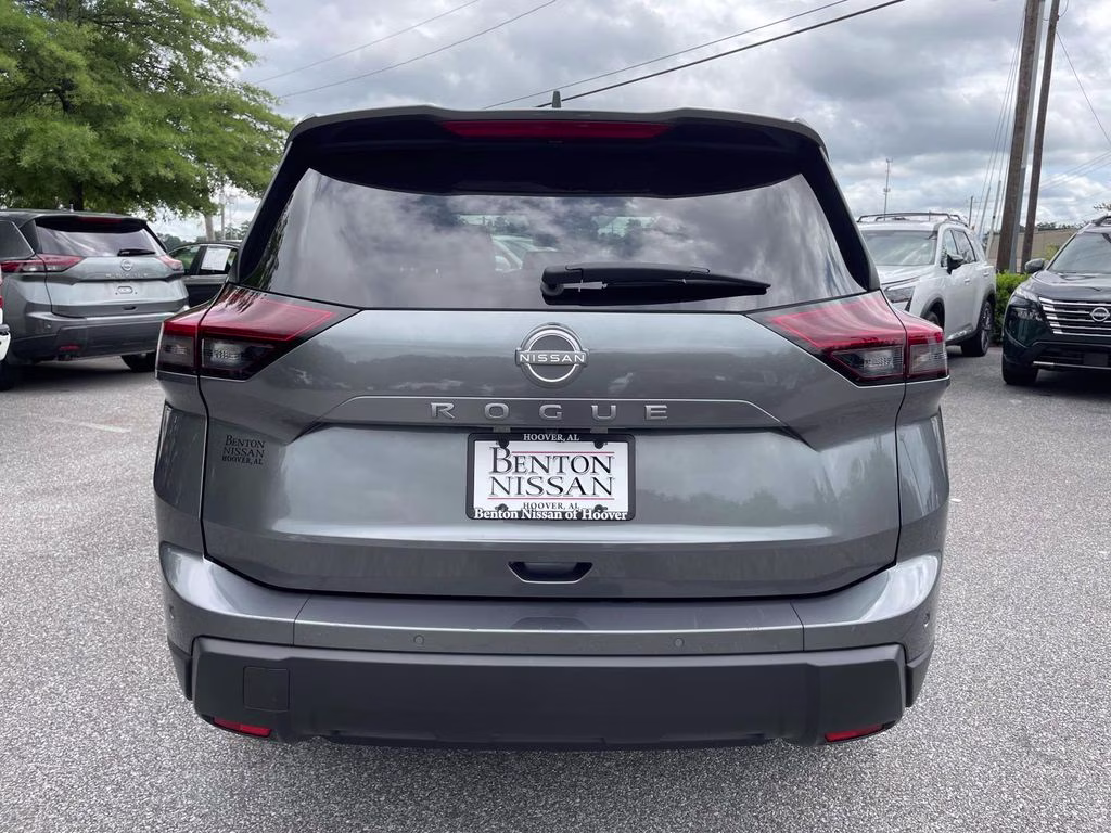 2025 Gun Metallic Nissan Rogue SV FWD SUV