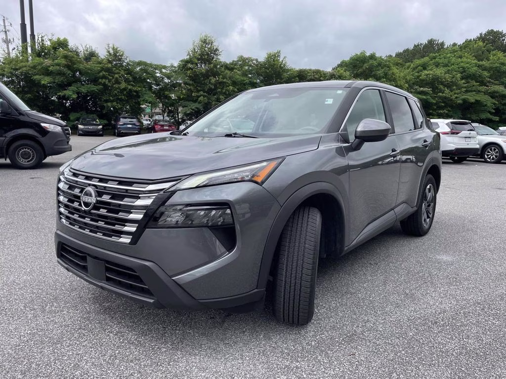 2025 Gun Metallic Nissan Rogue SV FWD SUV