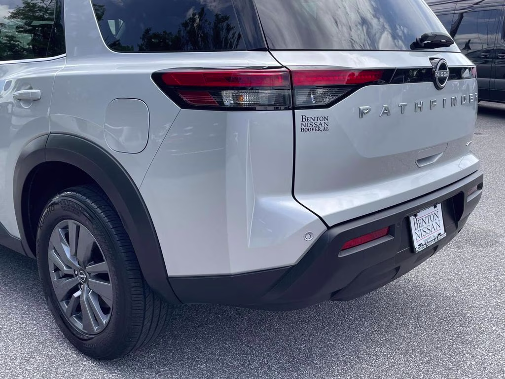 2025 Brilliant Silver Metallic Nissan Pathfinder SV 4X4 SUV