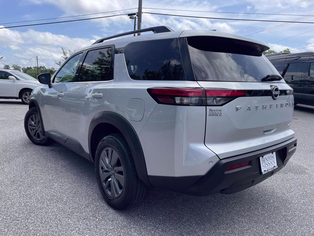 2025 Brilliant Silver Metallic Nissan Pathfinder SV 4X4 SUV