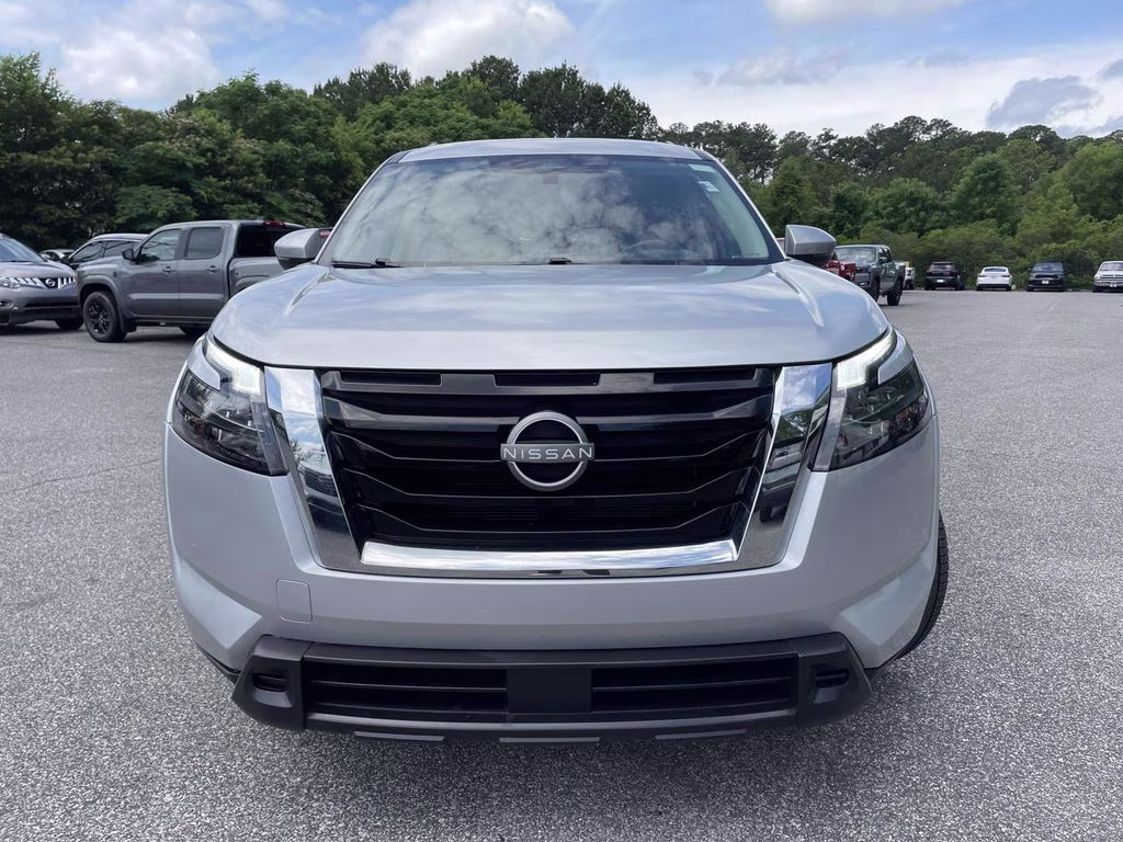 2025 Brilliant Silver Metallic Nissan Pathfinder SV 4X4 SUV