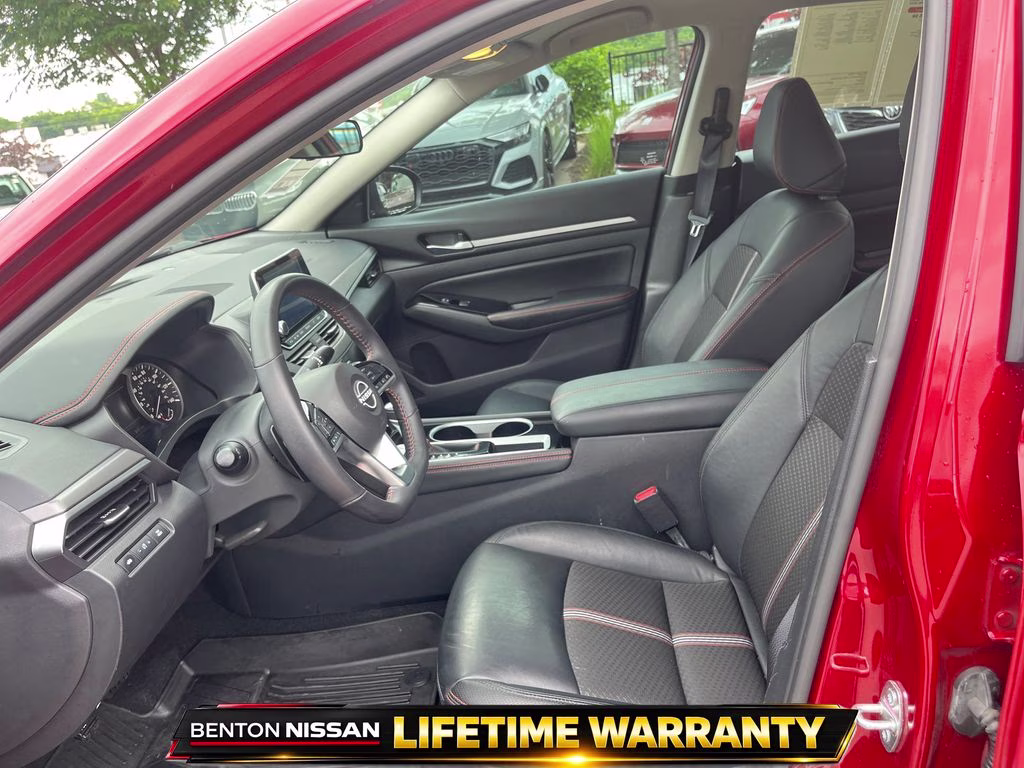 2024 Scarlet Ember Nissan Altima 2.5 SR FWD Sedan