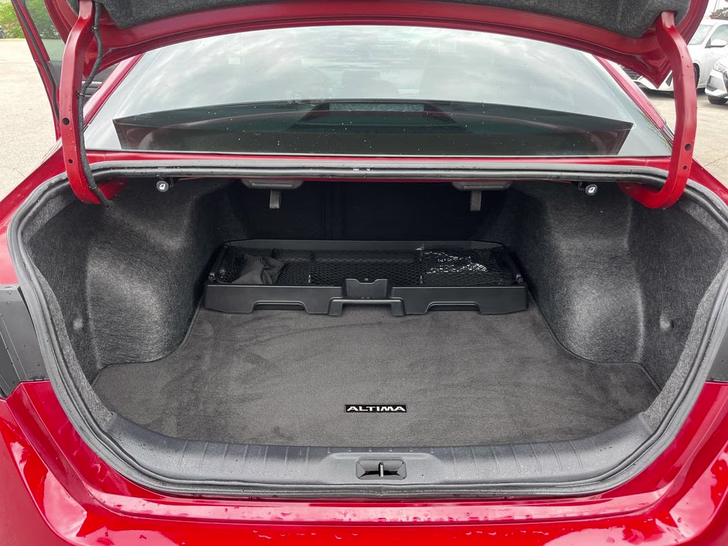 2024 Scarlet Ember Nissan Altima 2.5 SR FWD Sedan