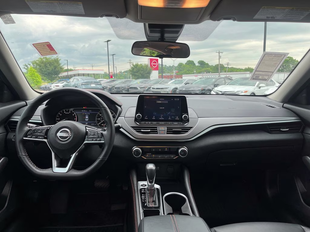 2024 Scarlet Ember Nissan Altima 2.5 SR FWD Sedan