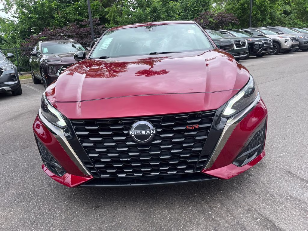 2024 Scarlet Ember Nissan Altima 2.5 SR FWD Sedan