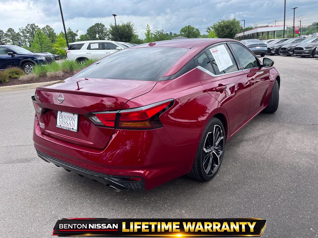 2024 Scarlet Ember Nissan Altima 2.5 SR FWD Sedan