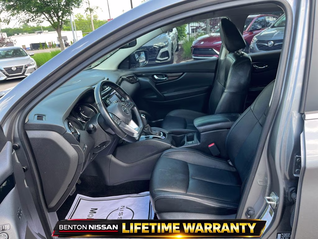 2021 Gun Metallic Nissan Rogue Sport SL FWD SUV