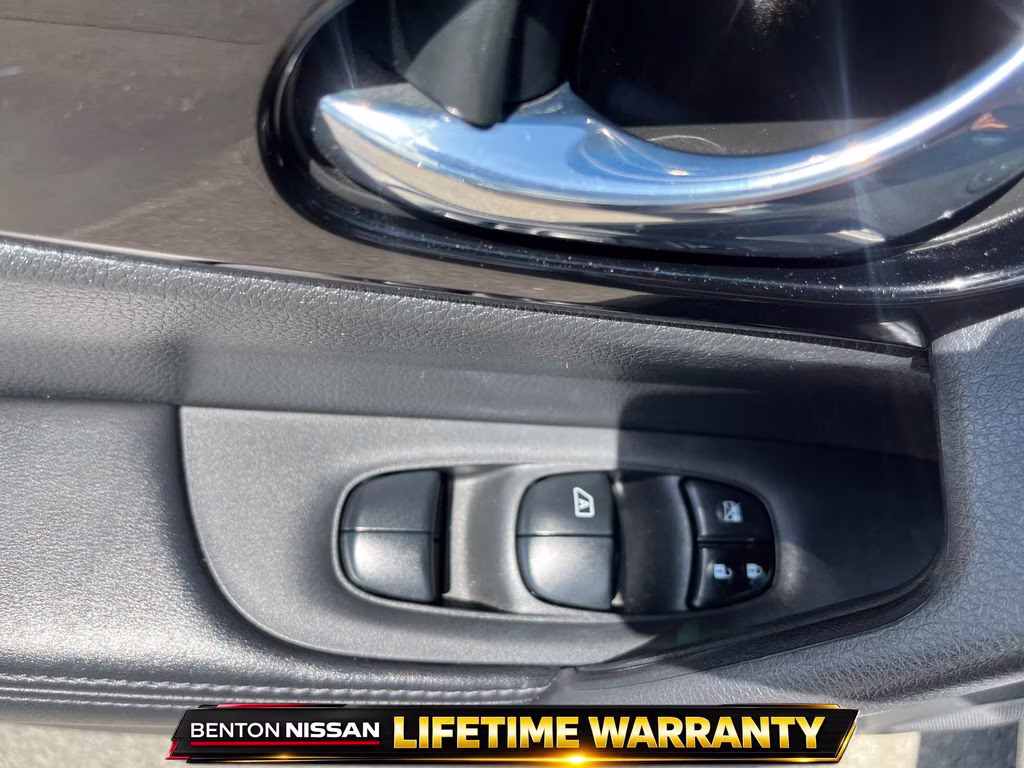 2021 Gun Metallic Nissan Rogue Sport SL FWD SUV