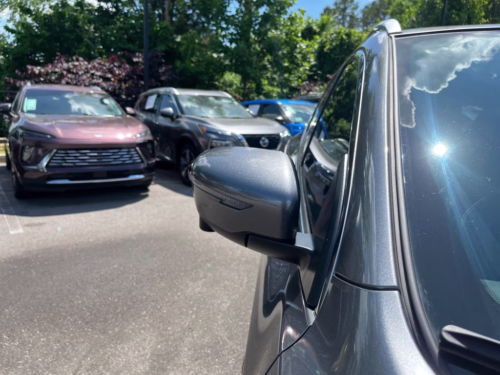 2021 Gun Metallic Nissan Rogue Sport SL FWD SUV