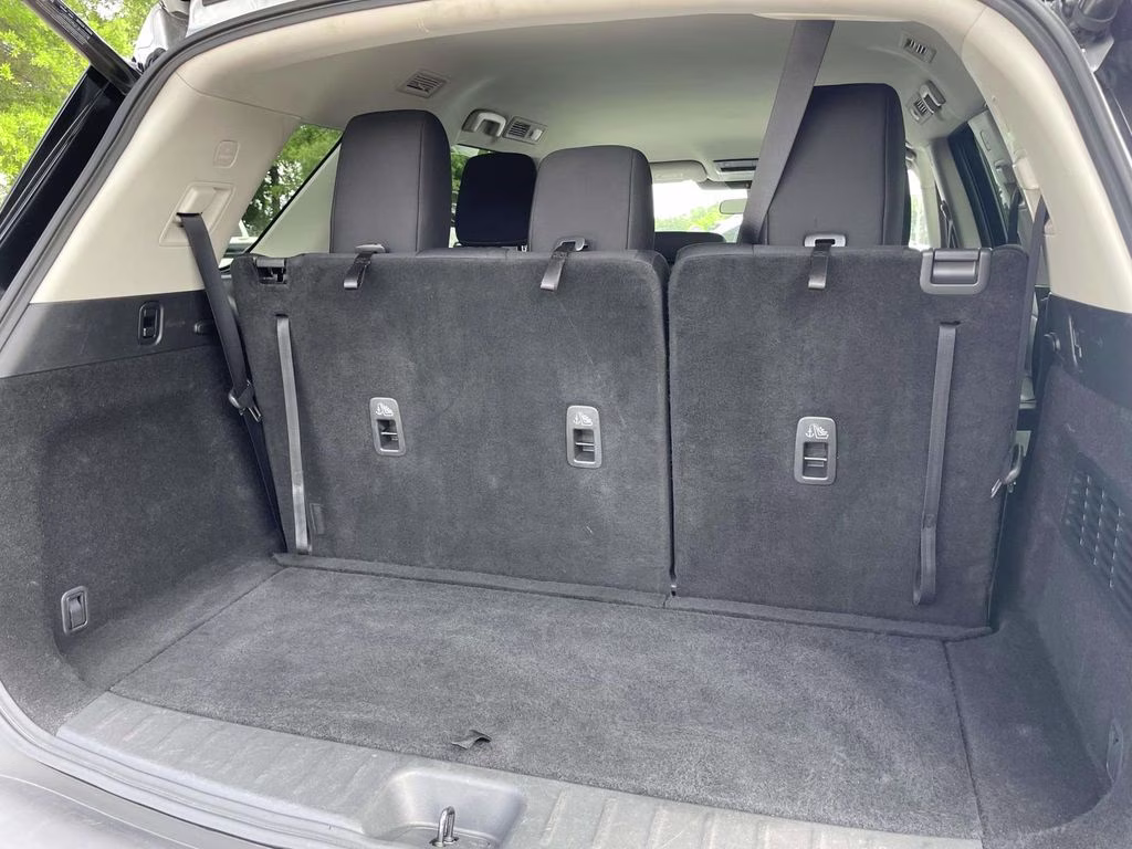2025 Brilliant Silver Metallic Nissan Pathfinder SV 4X4 SUV