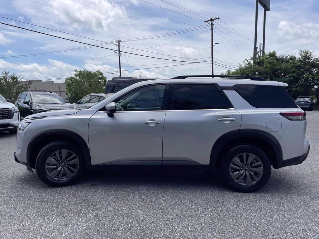 2025 Brilliant Silver Metallic Nissan Pathfinder SV 4X4 SUV