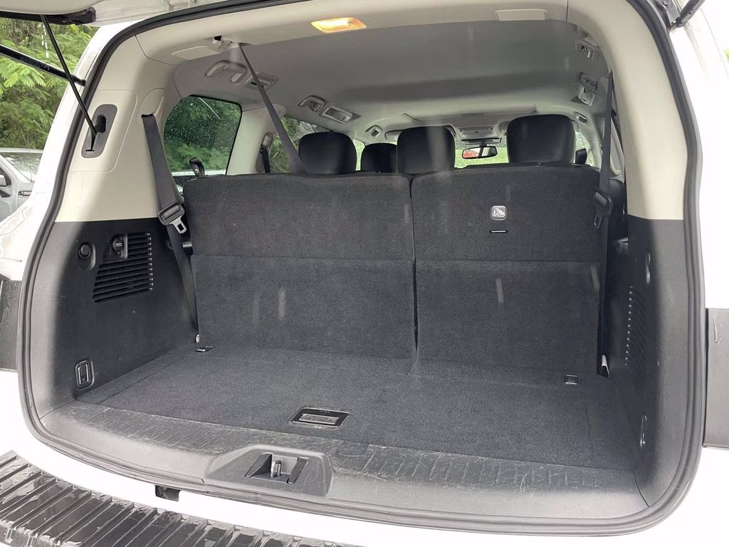 2023 Aspen White Tricoat Nissan Armada SL RWD SUV