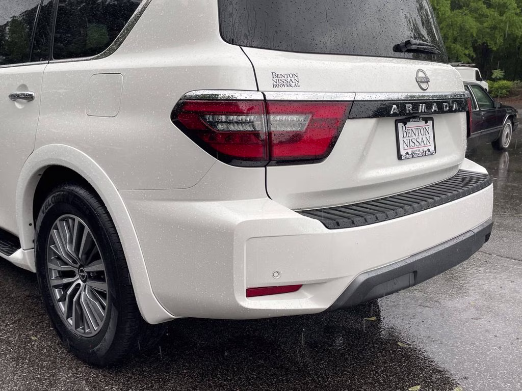 2023 Aspen White Tricoat Nissan Armada SL RWD SUV