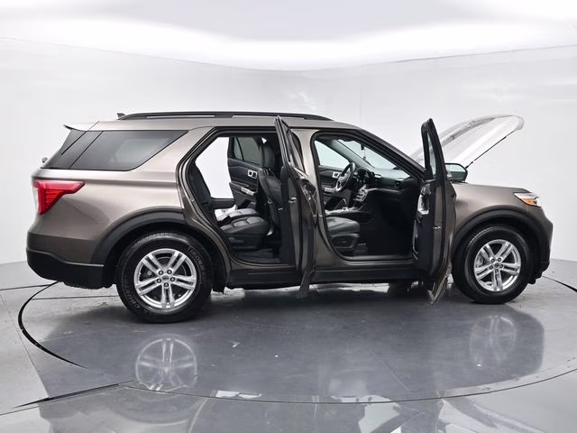 2021 Stone Gray Metallic Ford Explorer XLT RWD SUV