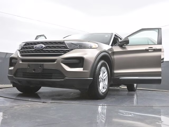 2021 Stone Gray Metallic Ford Explorer XLT RWD SUV