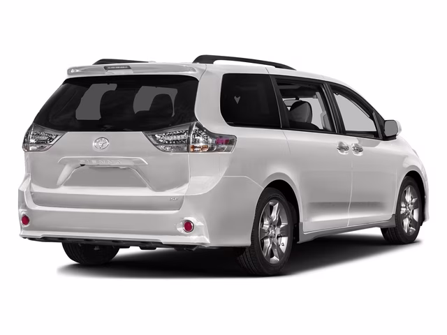 2017 White Toyota Sienna L FWD Van