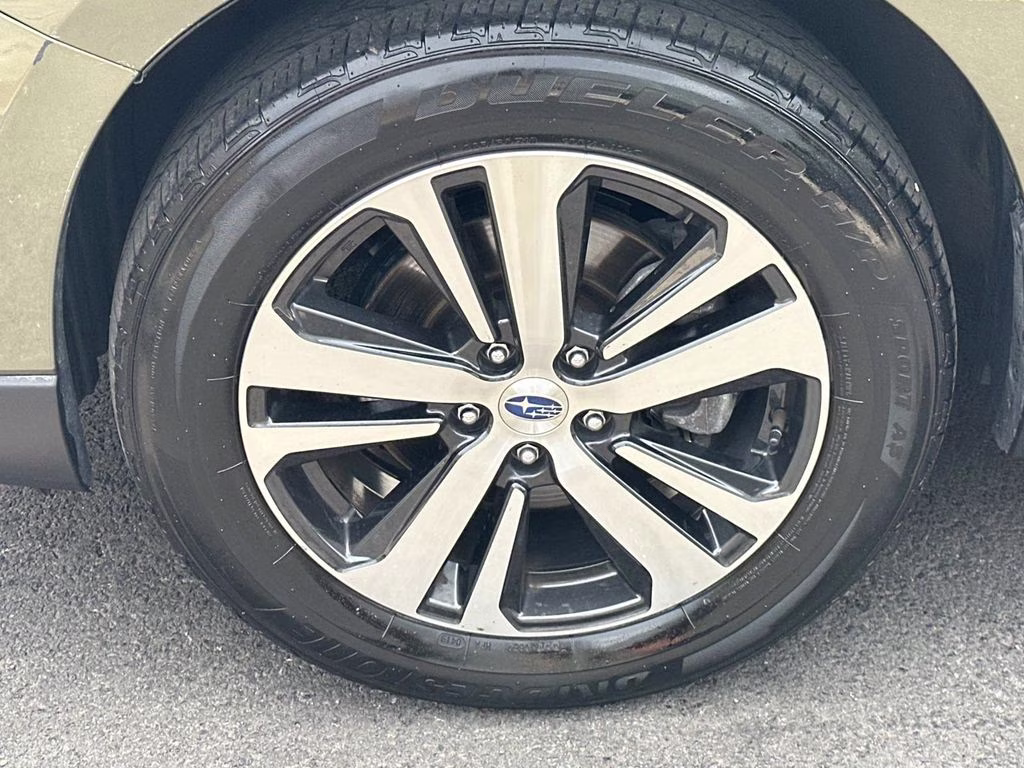 2019 Wilderness Green Metallic Subaru Outback 2.5i AWD SUV