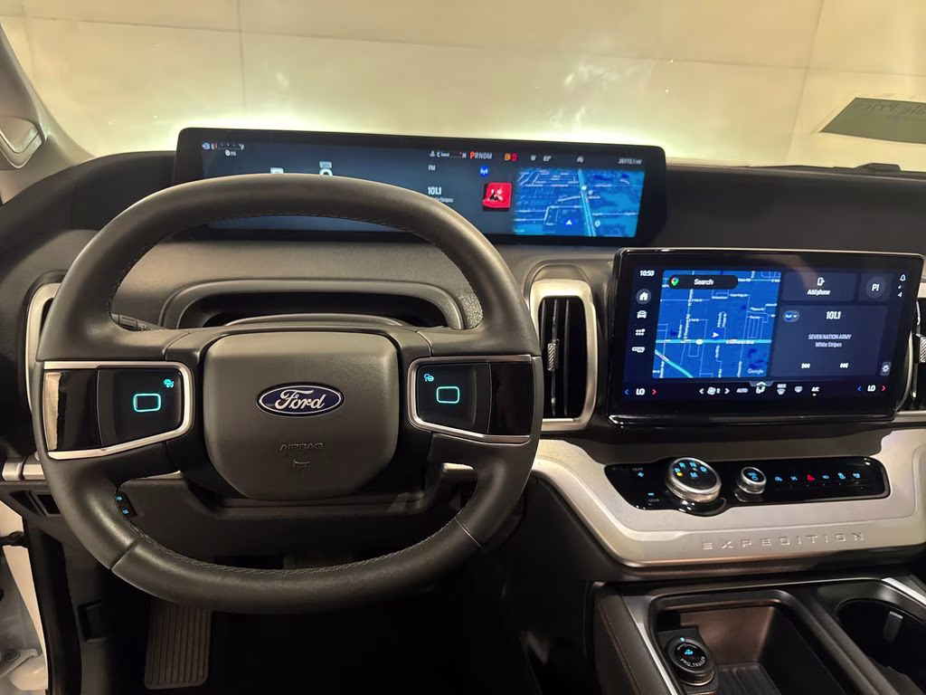 2025 Oxford White Ford Expedition Max Active RWD SUV