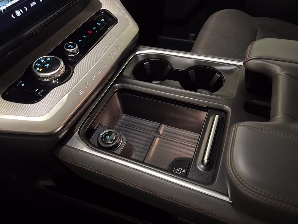 2025 Oxford White Ford Expedition Max Active RWD SUV