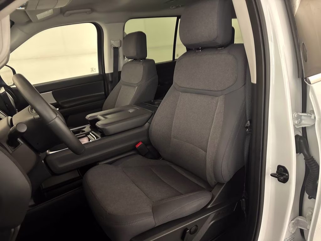2025 Oxford White Ford Expedition Max Active RWD SUV