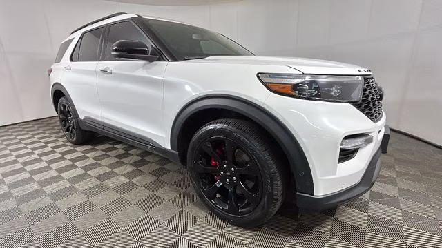 2022 White Metallic Ford Explorer ST 4X4 SUV