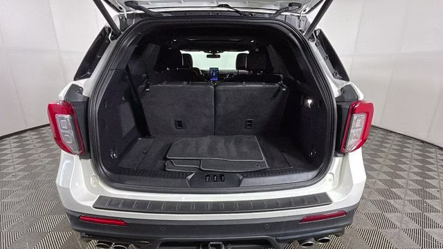 2022 White Metallic Ford Explorer ST 4X4 SUV