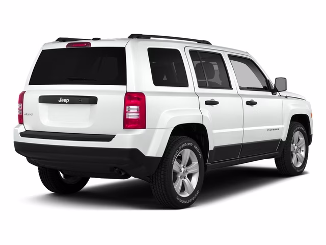 2016 Bright White Clearcoat Jeep Patriot Latitude 4X4 SUV